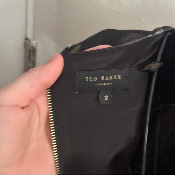 Ted Baker Cathina Floral Print Sheath Dress 3 - Picture 6 of 7